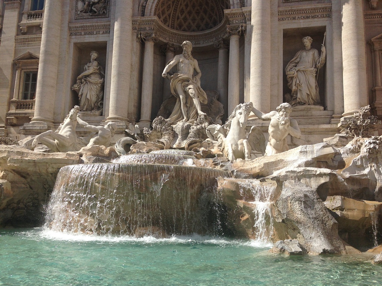 trevi fountain trevi fountain free photo