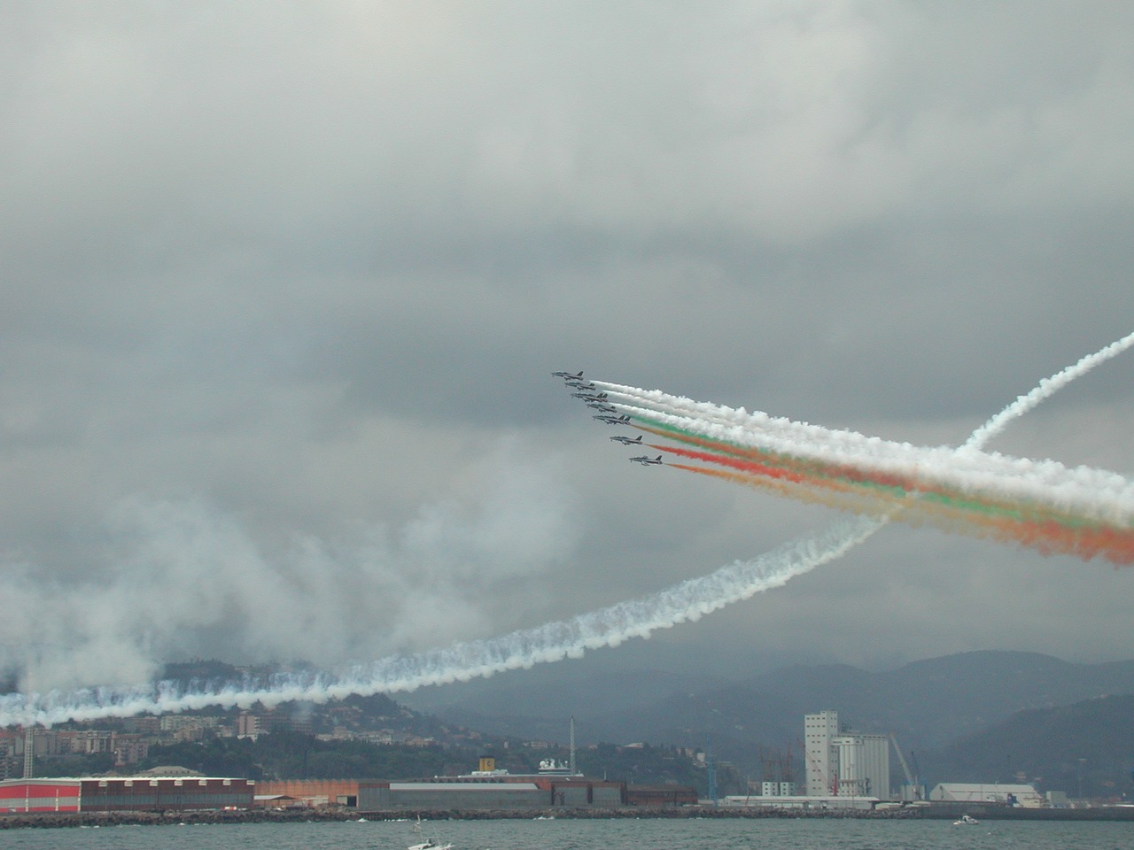 tricolor arrows aircraft italy free photo