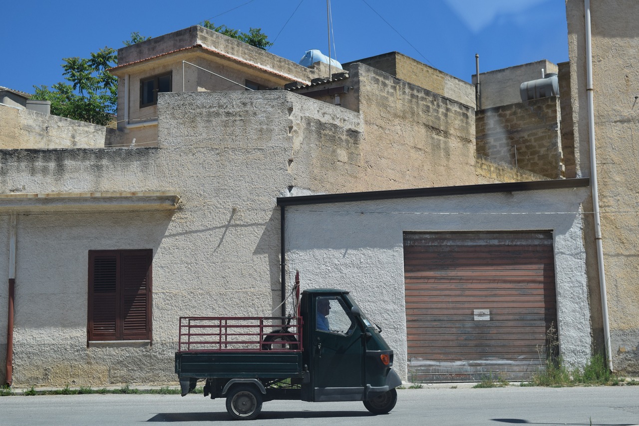 tricycle piaggio mediterranean free photo