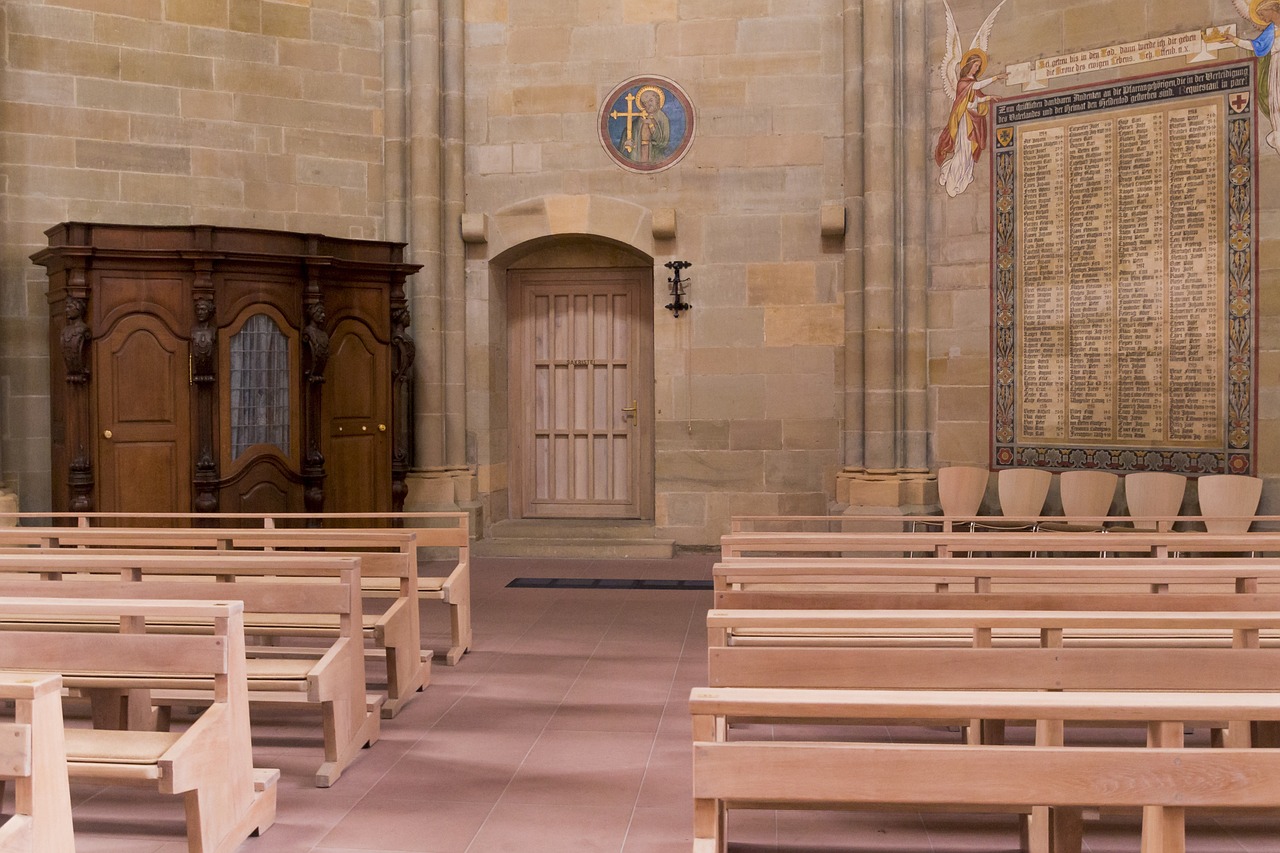 trier church of our lady confessional free photo