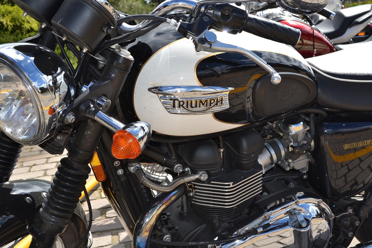 triumph vintage motorcycle free photo