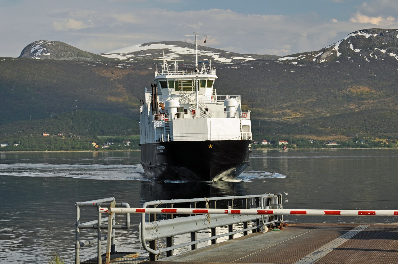 tromsø vannöya norway free photo