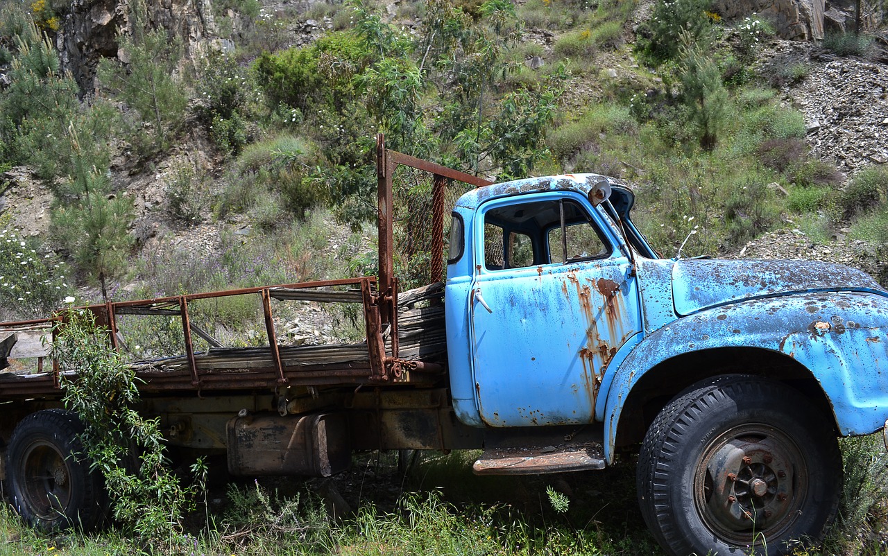 truck wreck rust free photo