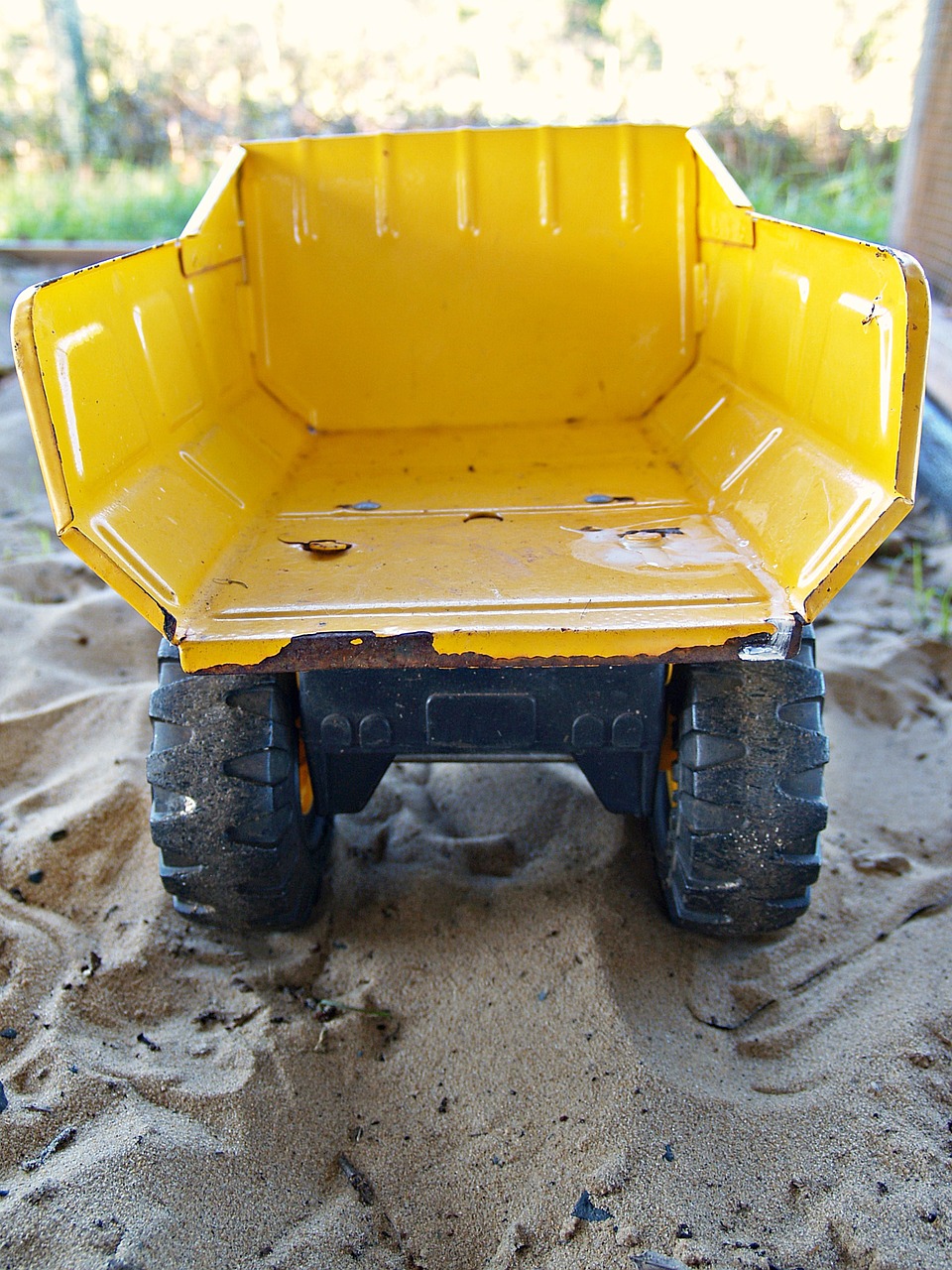 truck yellow toy free photo