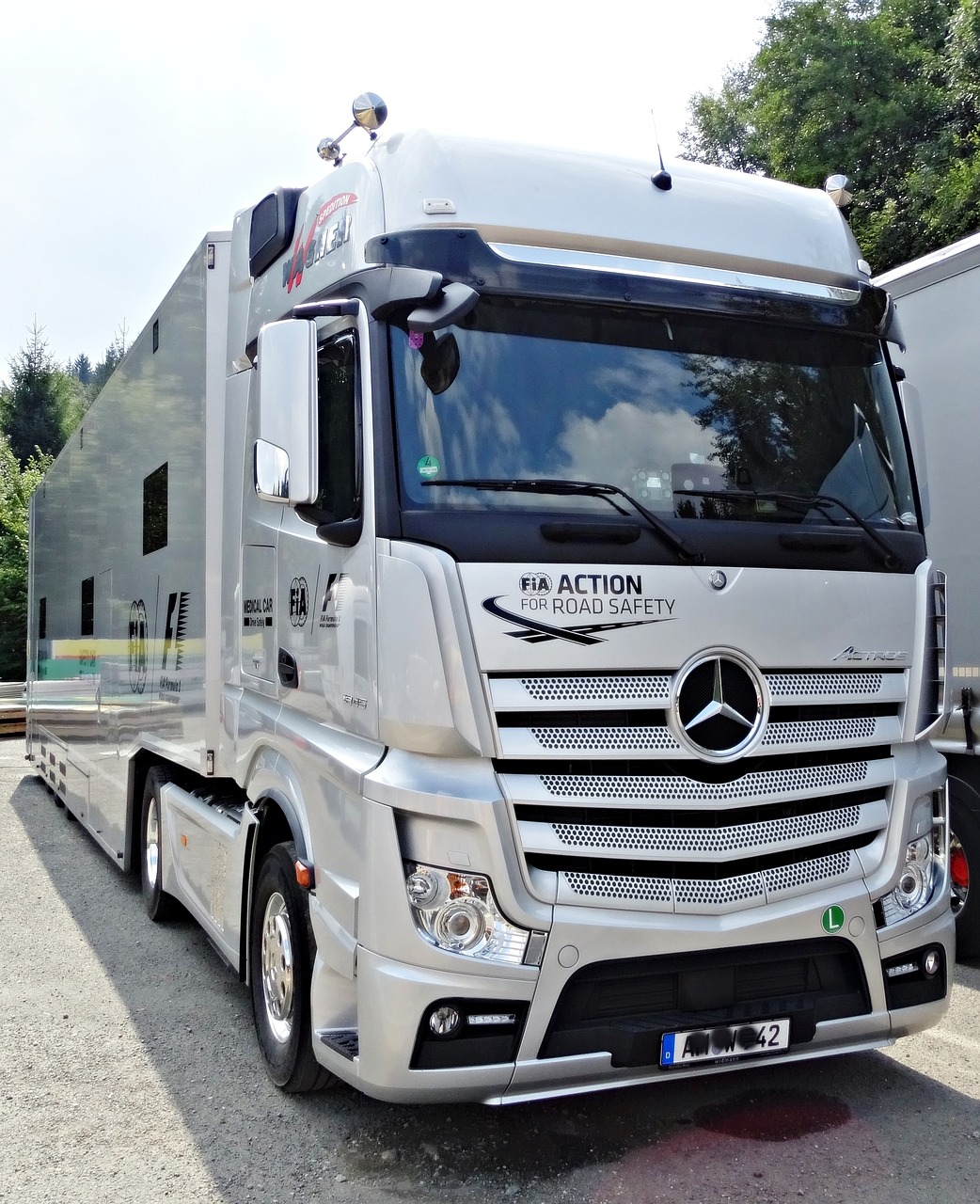 truck formula 1 mercedes free photo