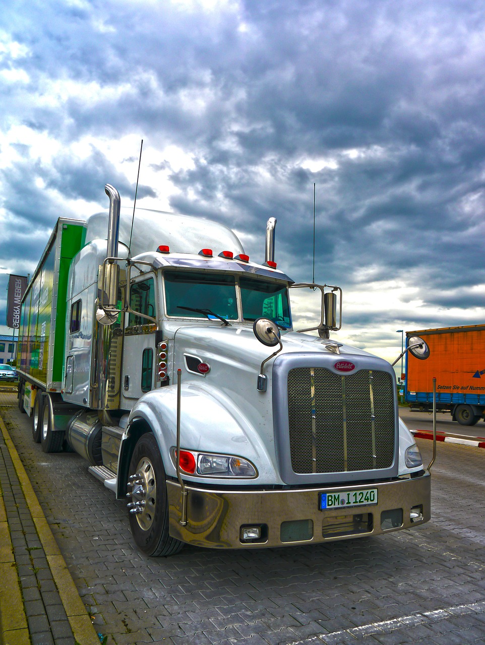 truck hdr logistics free photo