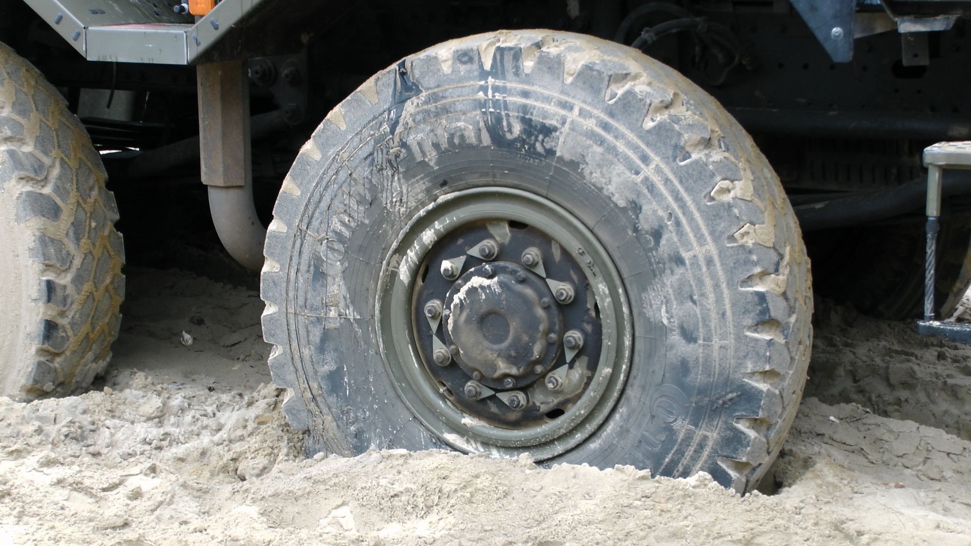 truck trucks wheel free photo