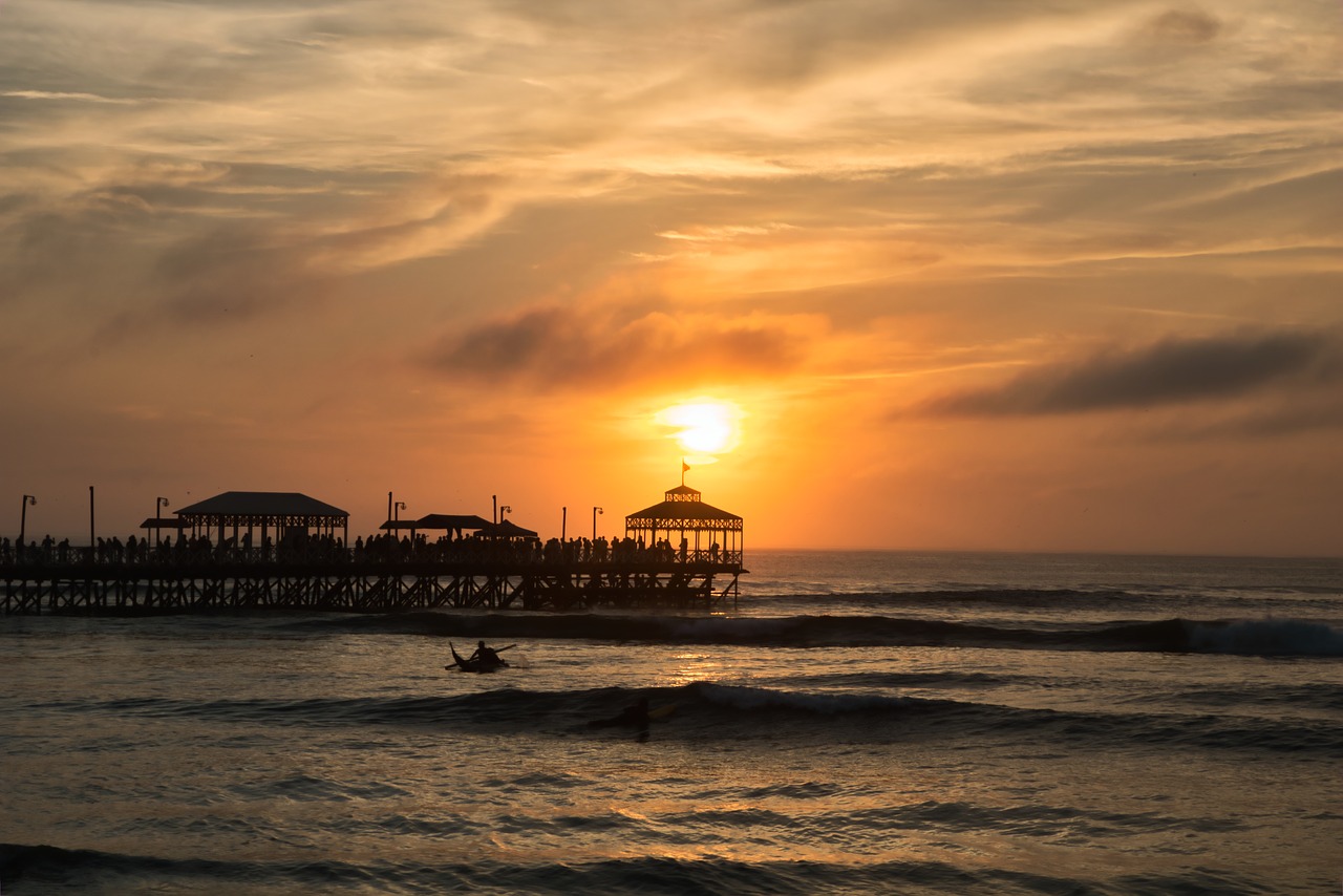 trujillo  huanchaco  peru free photo