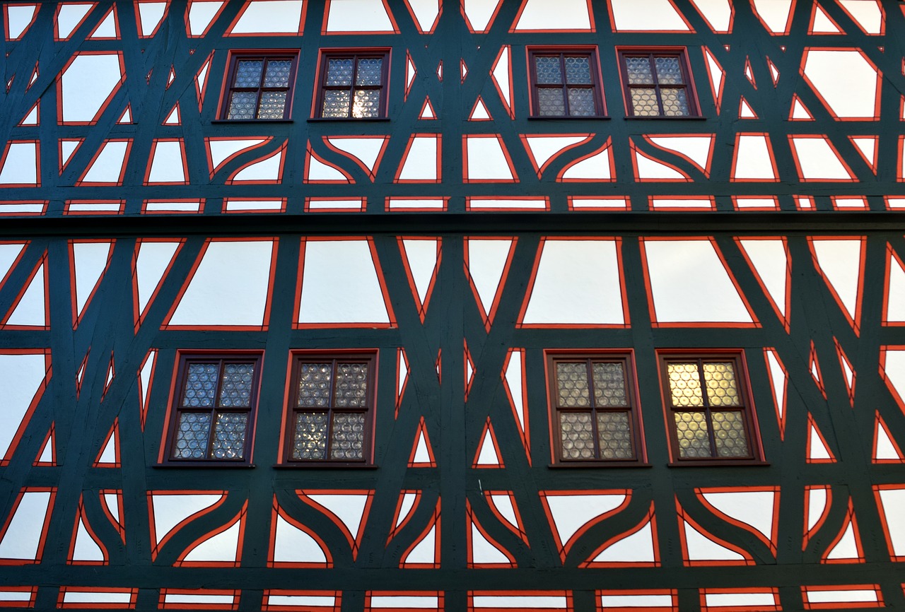 truss fachwerkhaus old town free photo