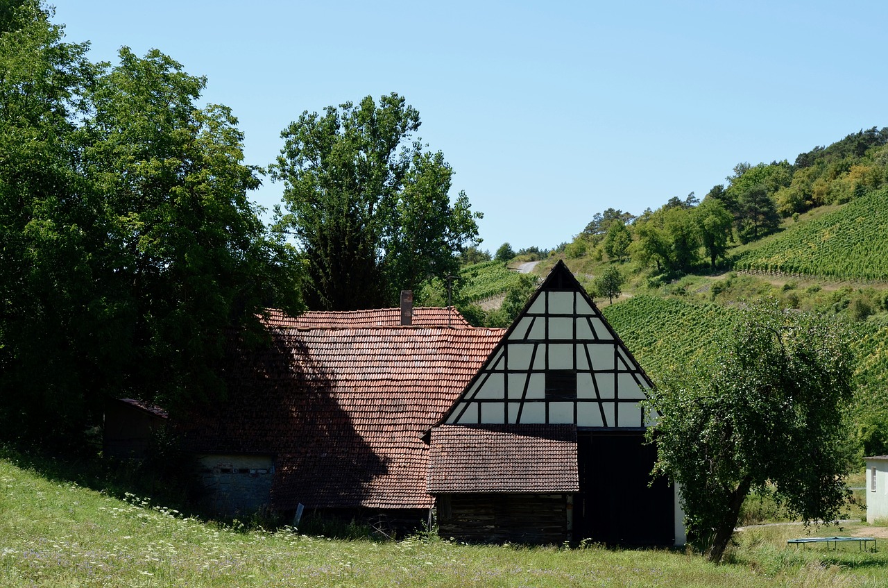 truss  fachwerkhaus  architecture free photo