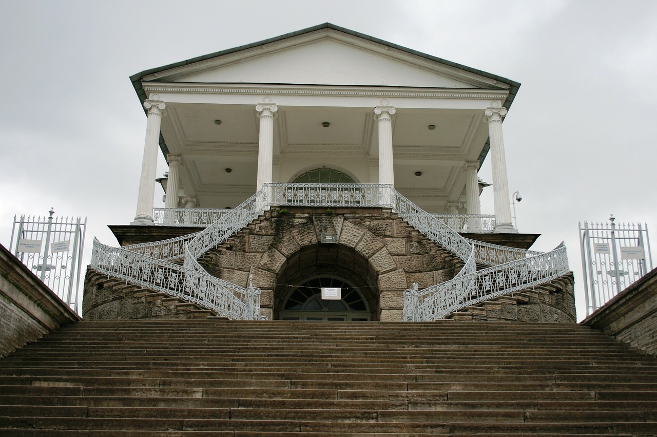 tsarskoe selo estate st petersburg historical building free photo