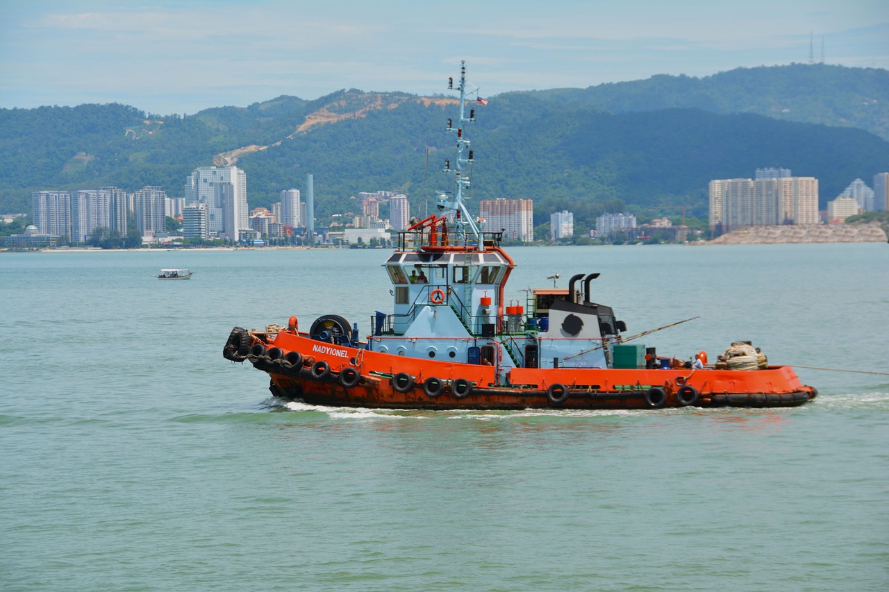 tug boat ship free photo