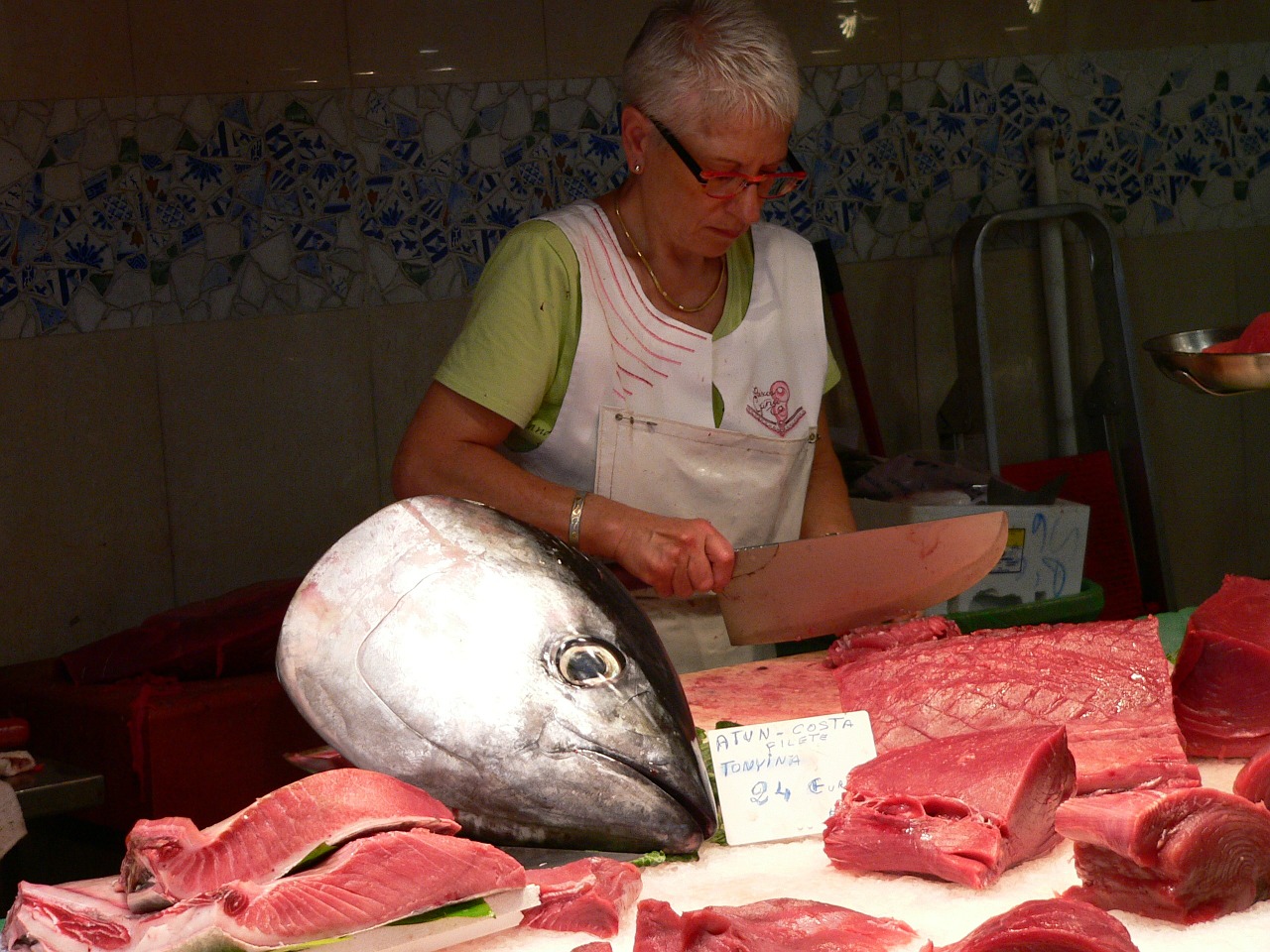 tuna fish market fish free photo