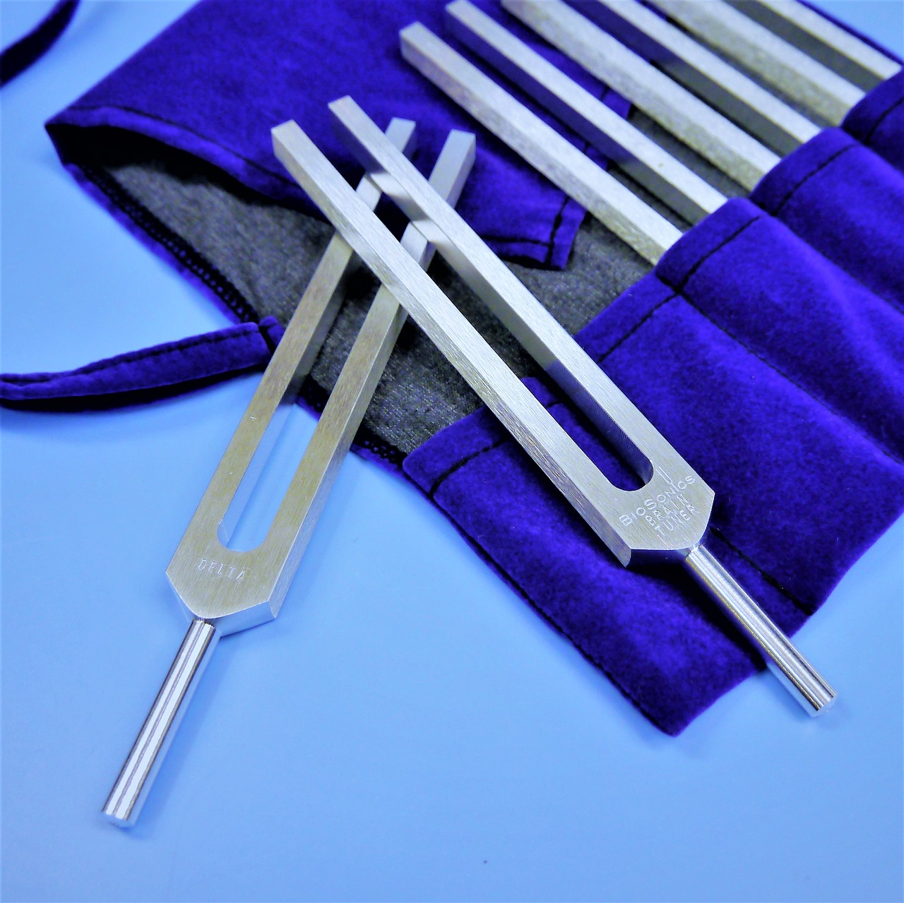 tuning fork healing brain tuner free photo