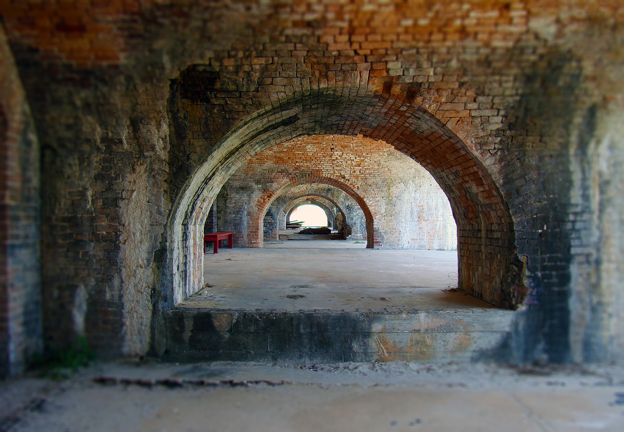 tunnel arch bricks free photo