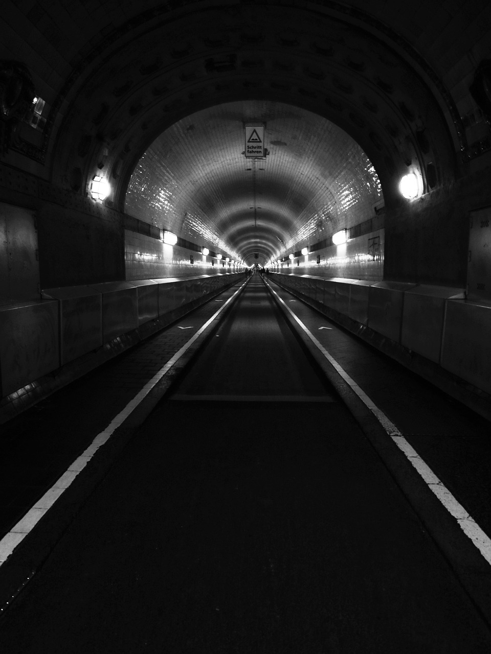 tunnel elbe tunnel hamburg free photo