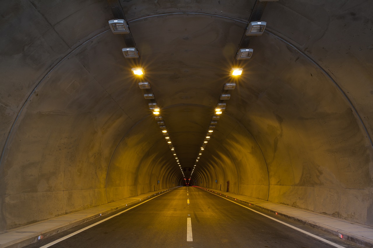 tunnel asphalt light free photo