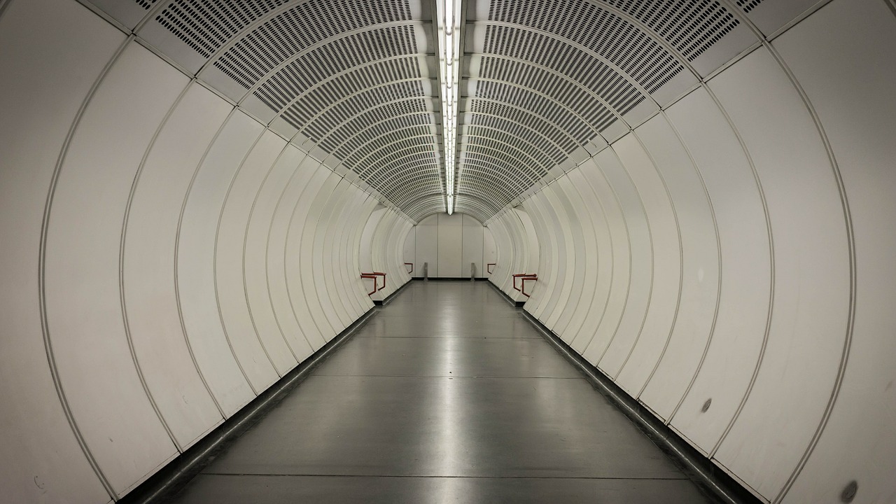 tunnel subway vienna free photo