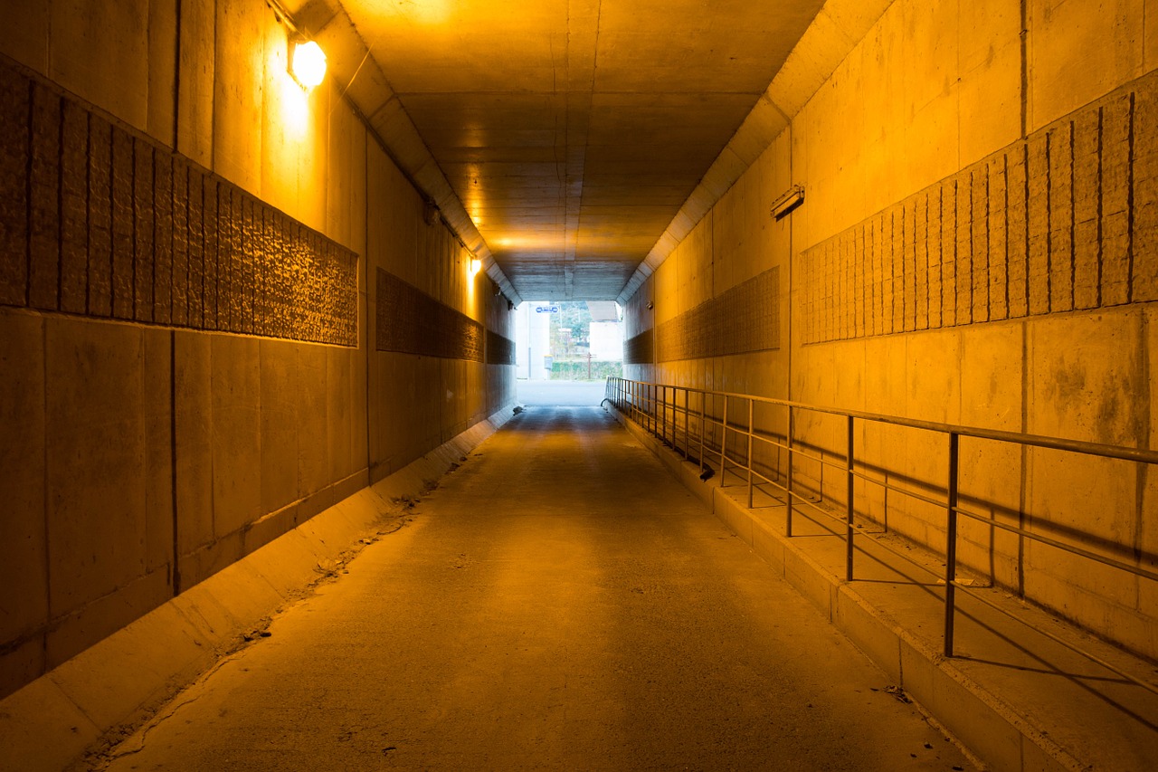 tunnel yellow concentration free photo