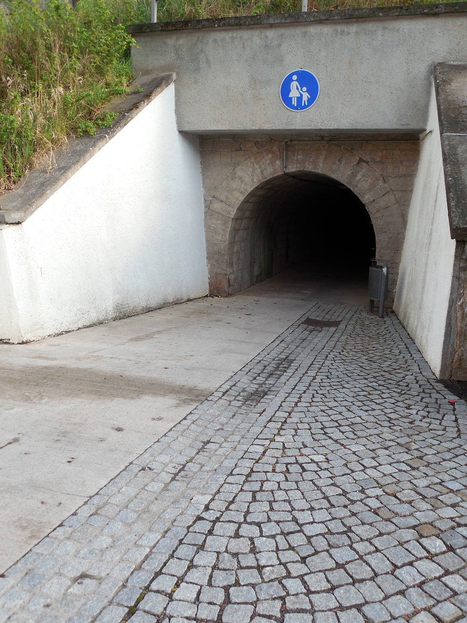 tunnel passage gang free photo