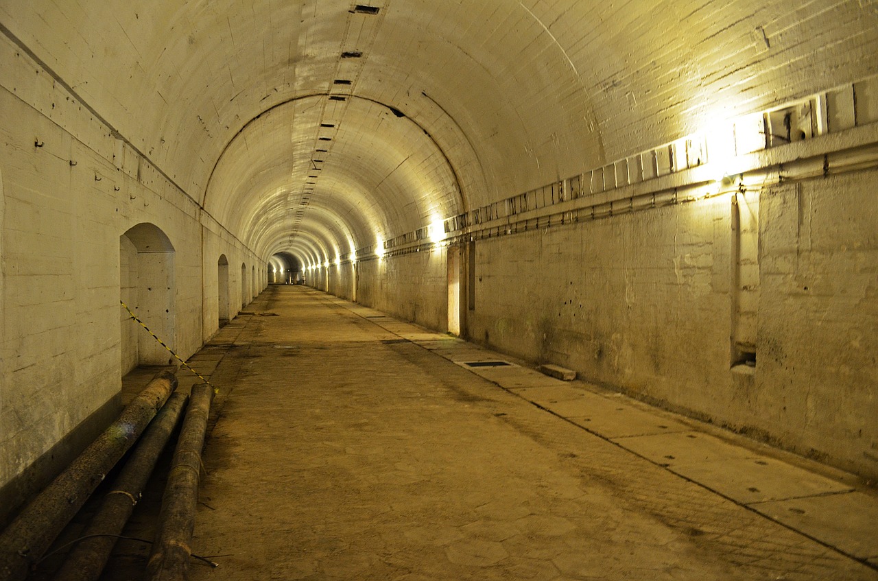 tunnel building architecture free photo