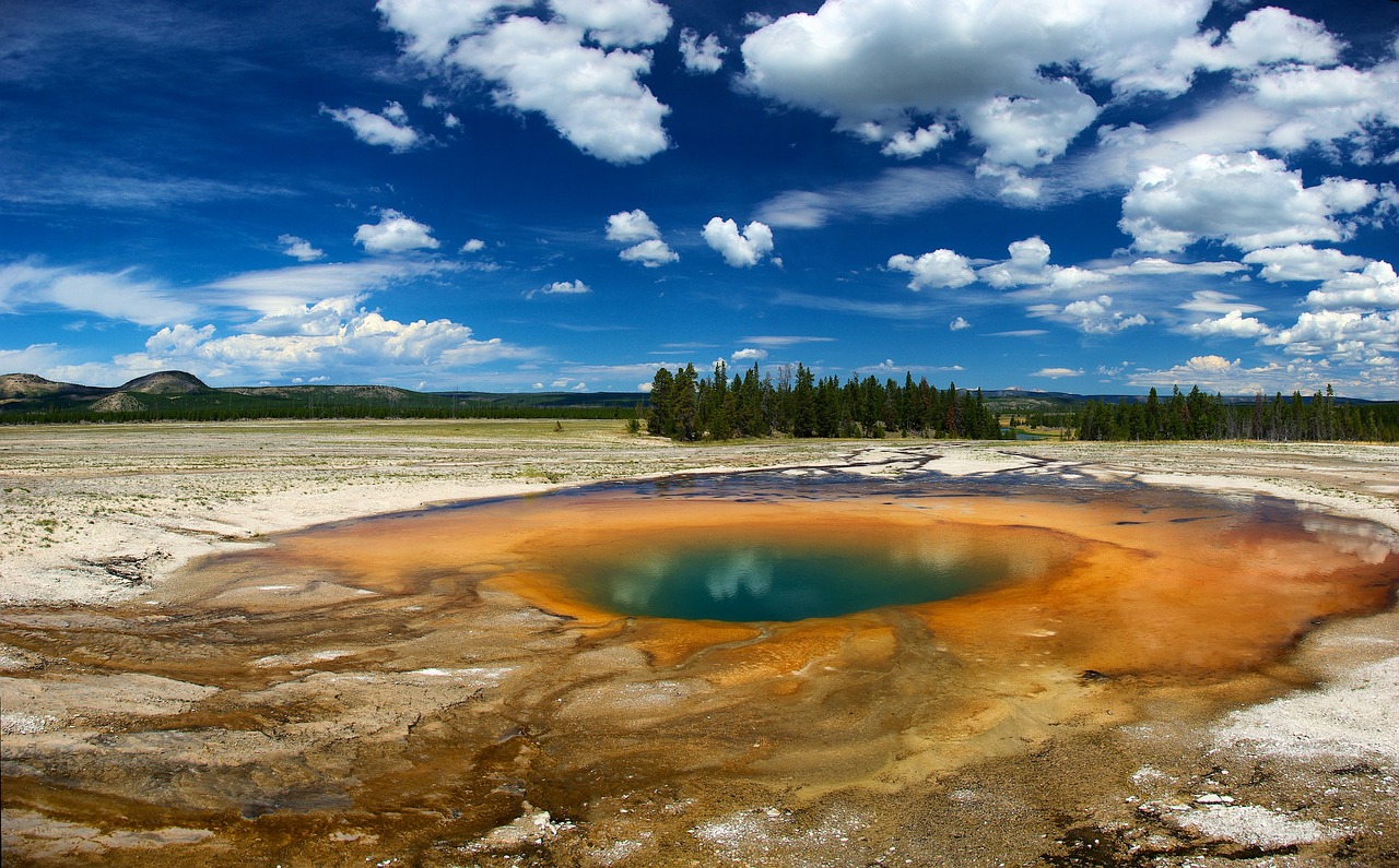 turquoise pool  midway  geyser free photo