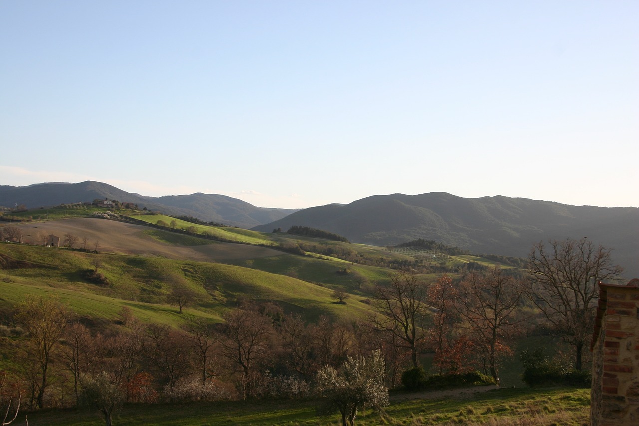 tuscany landscape panorama free photo