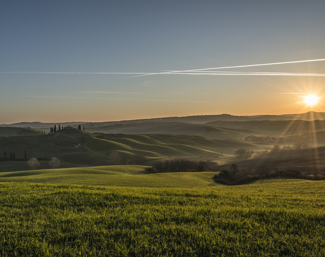 tuscany landscape sunset free photo