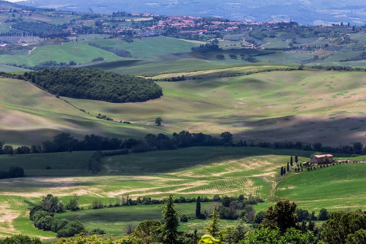 tuscany italy landscape free photo