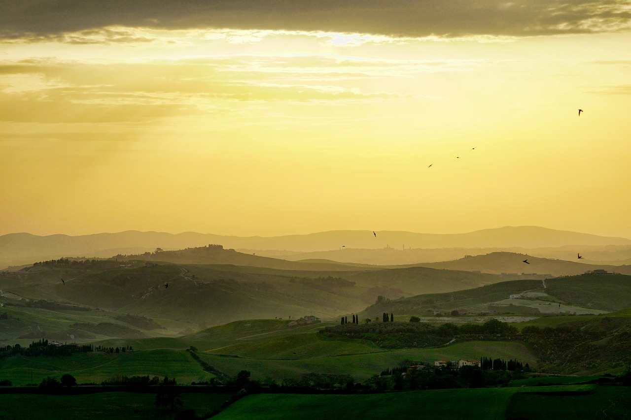 tuscany  landscape  nature free photo