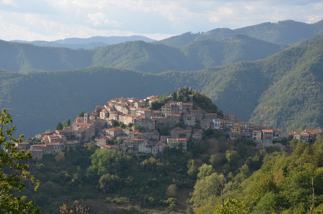 tuscany  village  italy free photo