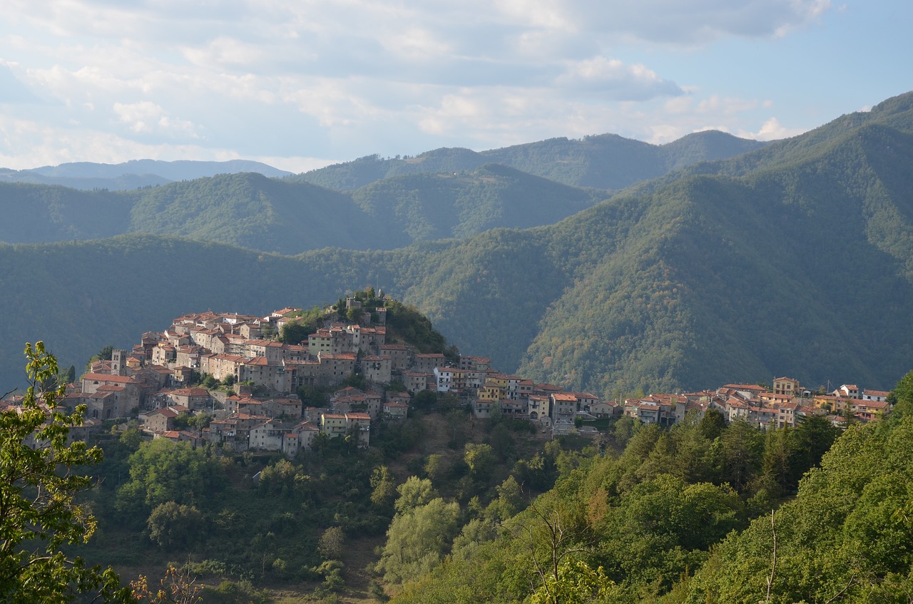 tuscany  village  italy free photo