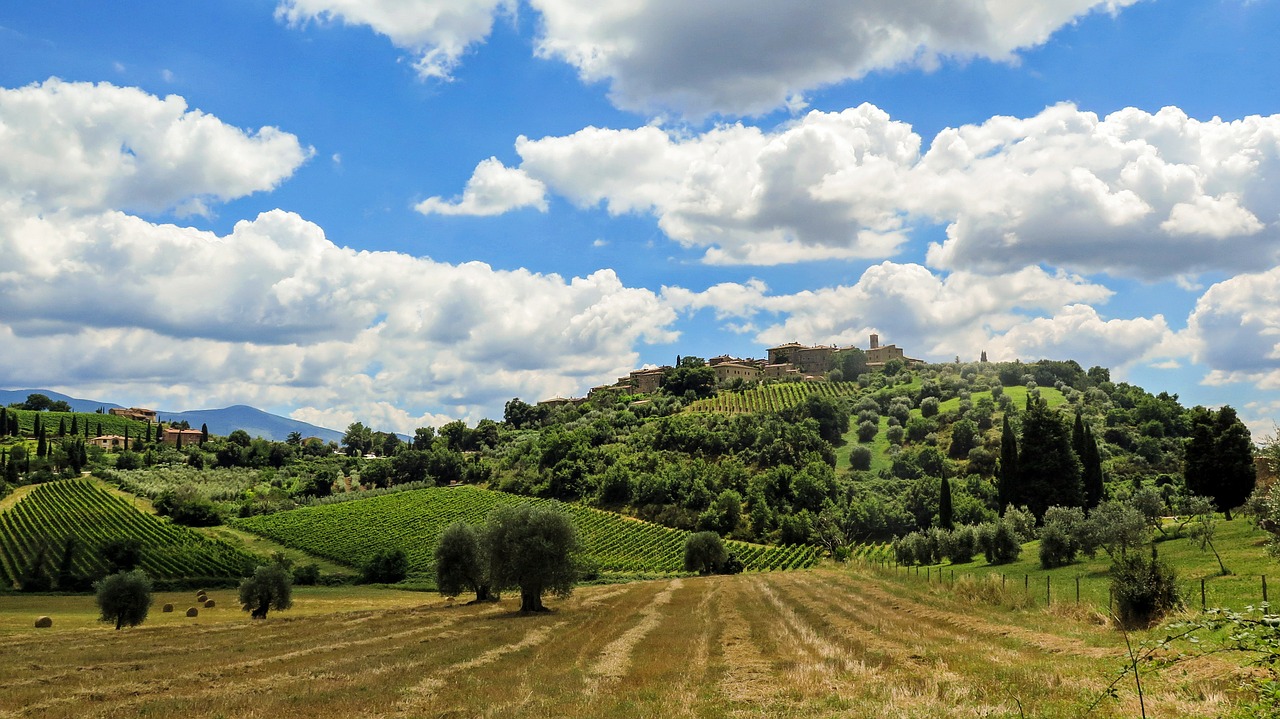 tuscany italy landscape free photo