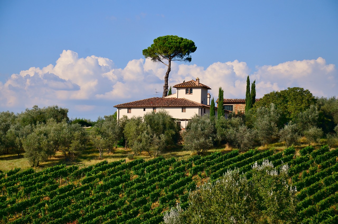 tuscany villa italian free photo