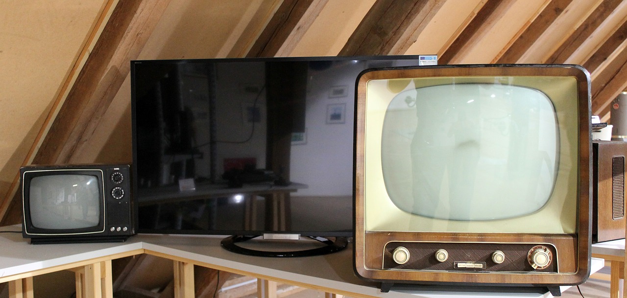 tv retro household appliances free photo