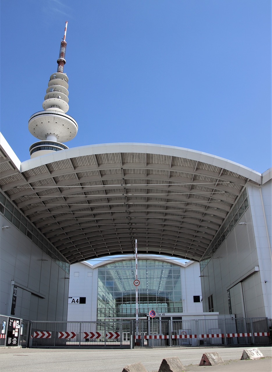 tv tower  hamburg  exhibition halls free photo