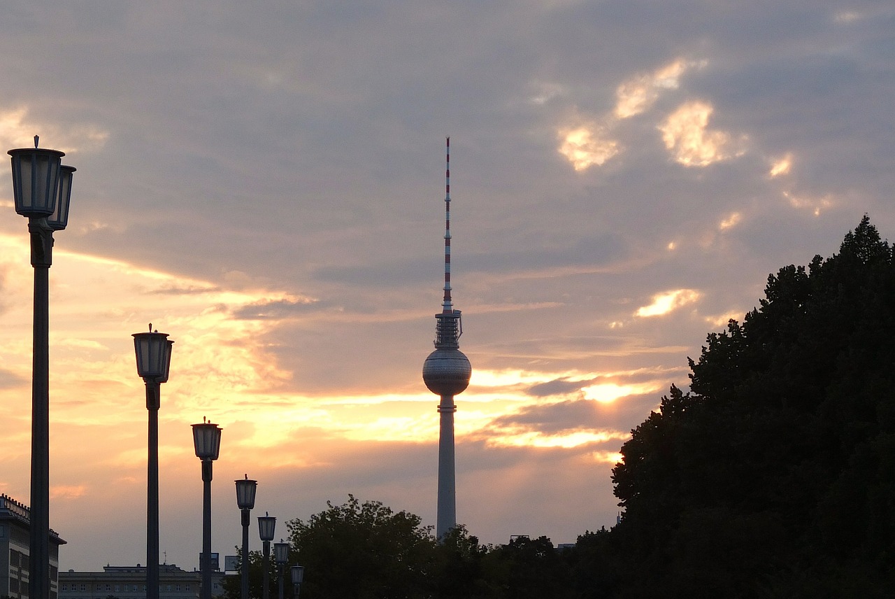 tv tower berlin evening free photo