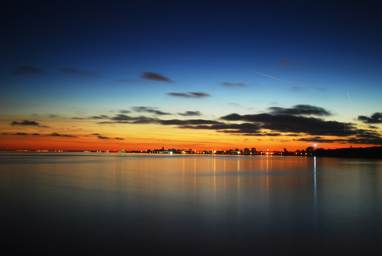 twilight  the coast  reflection free photo