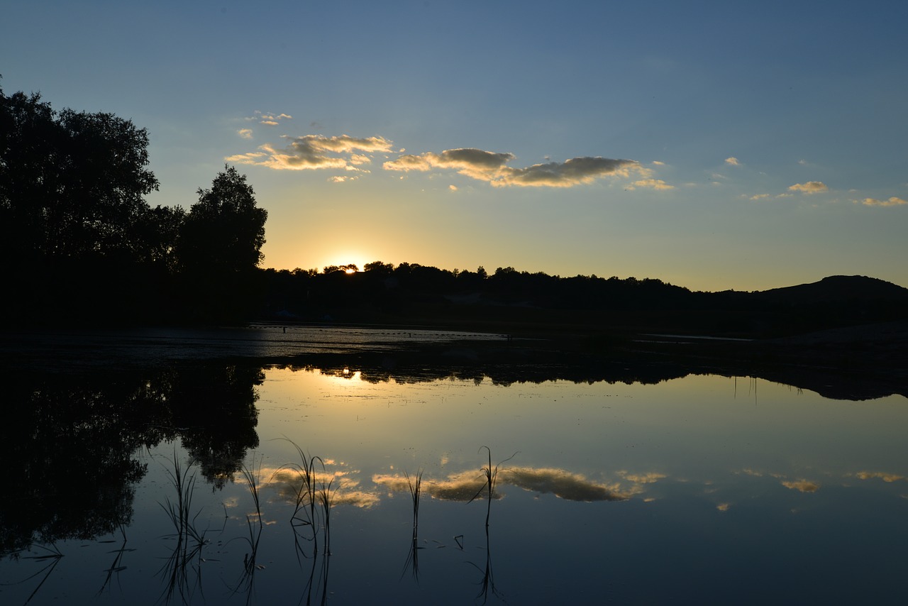 twilight lake reflection free photo