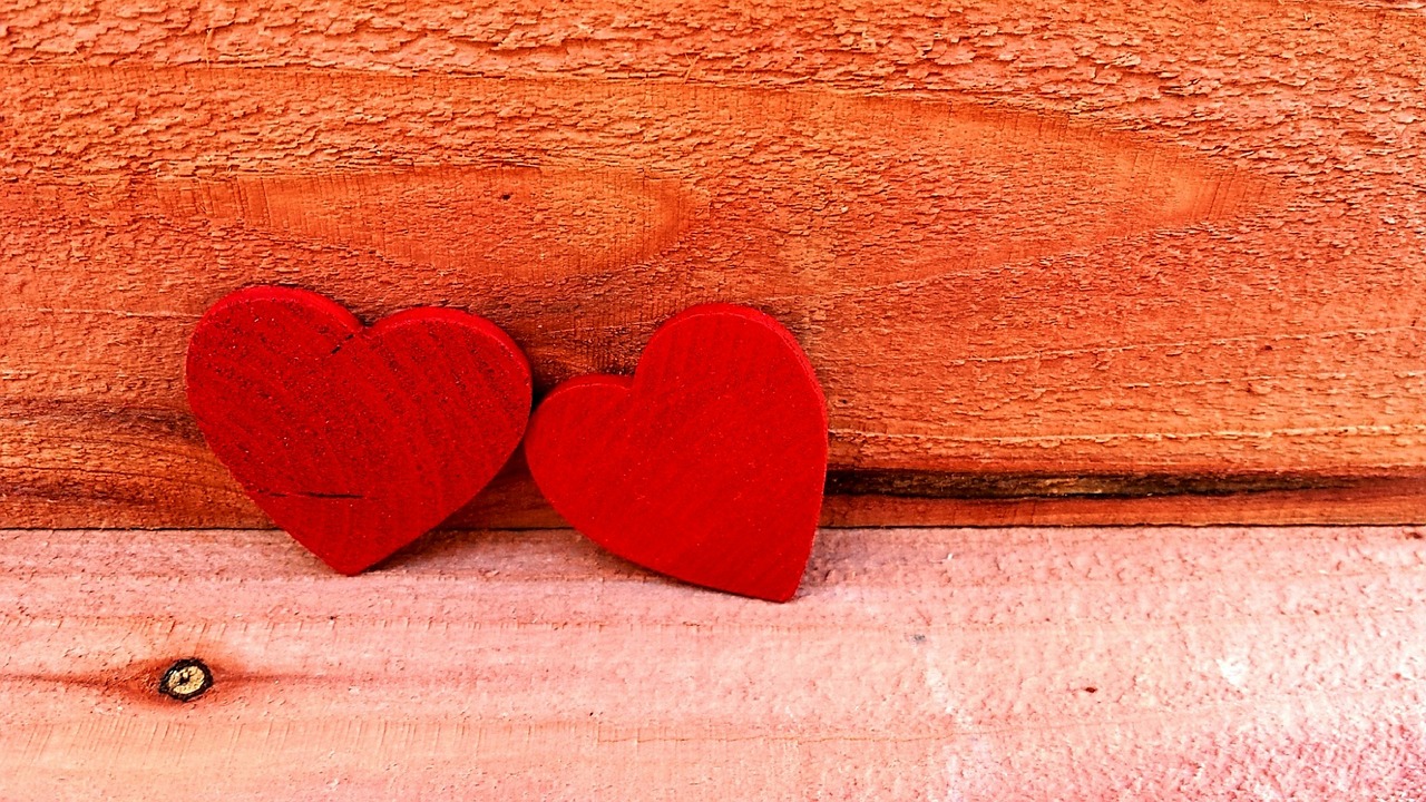 two red hearts free photo