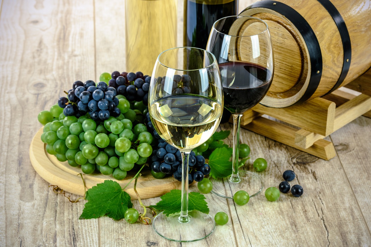 two types of wine white wine free photo