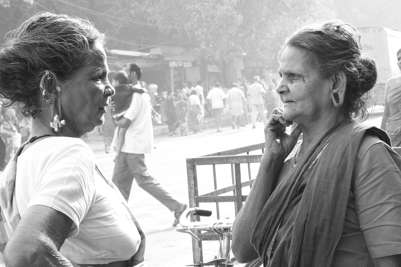 two women india sari free photo