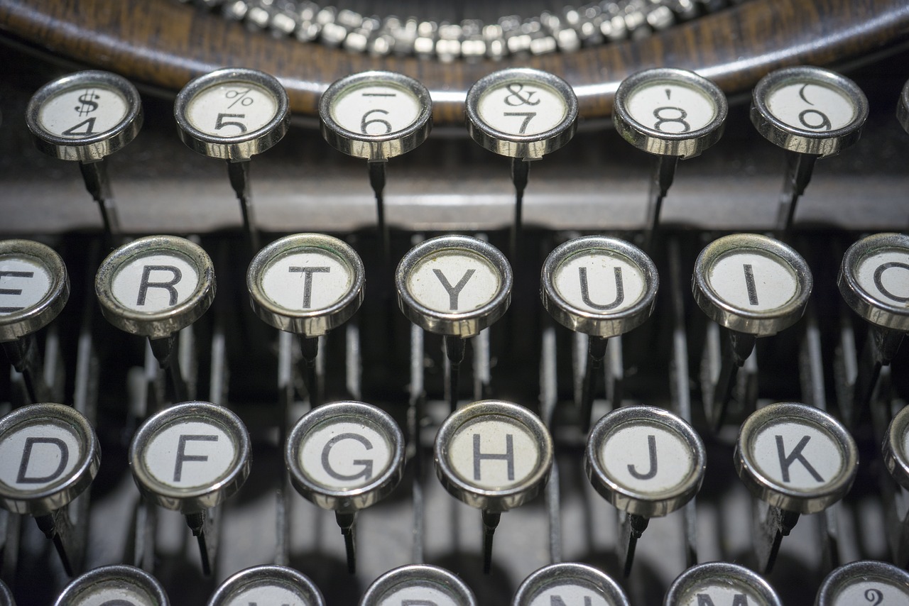 typewriter buttons keys free photo