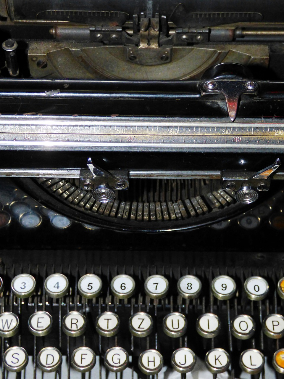 typewriter machine writer free photo