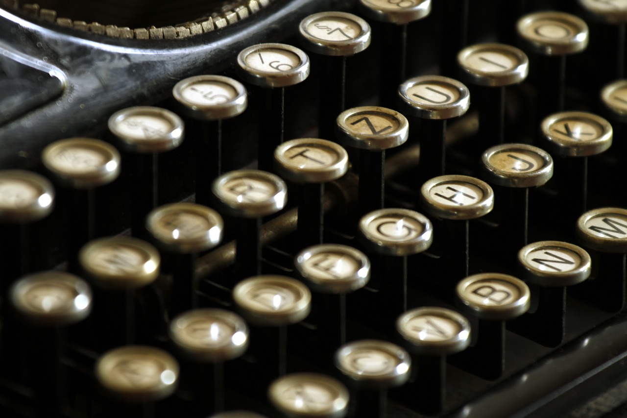 typewriter letters keyboard free photo