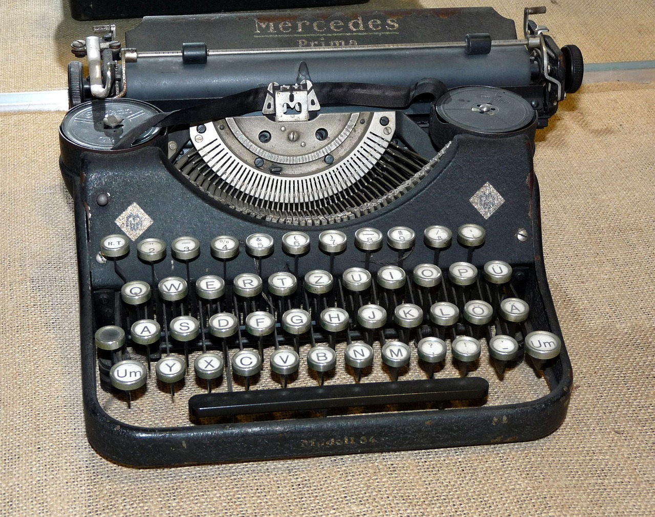 typewriter font leave free photo