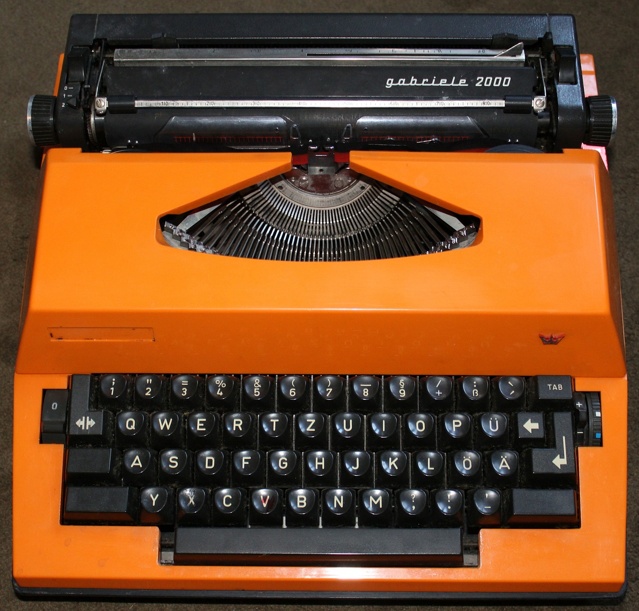 typewriter leave old free photo