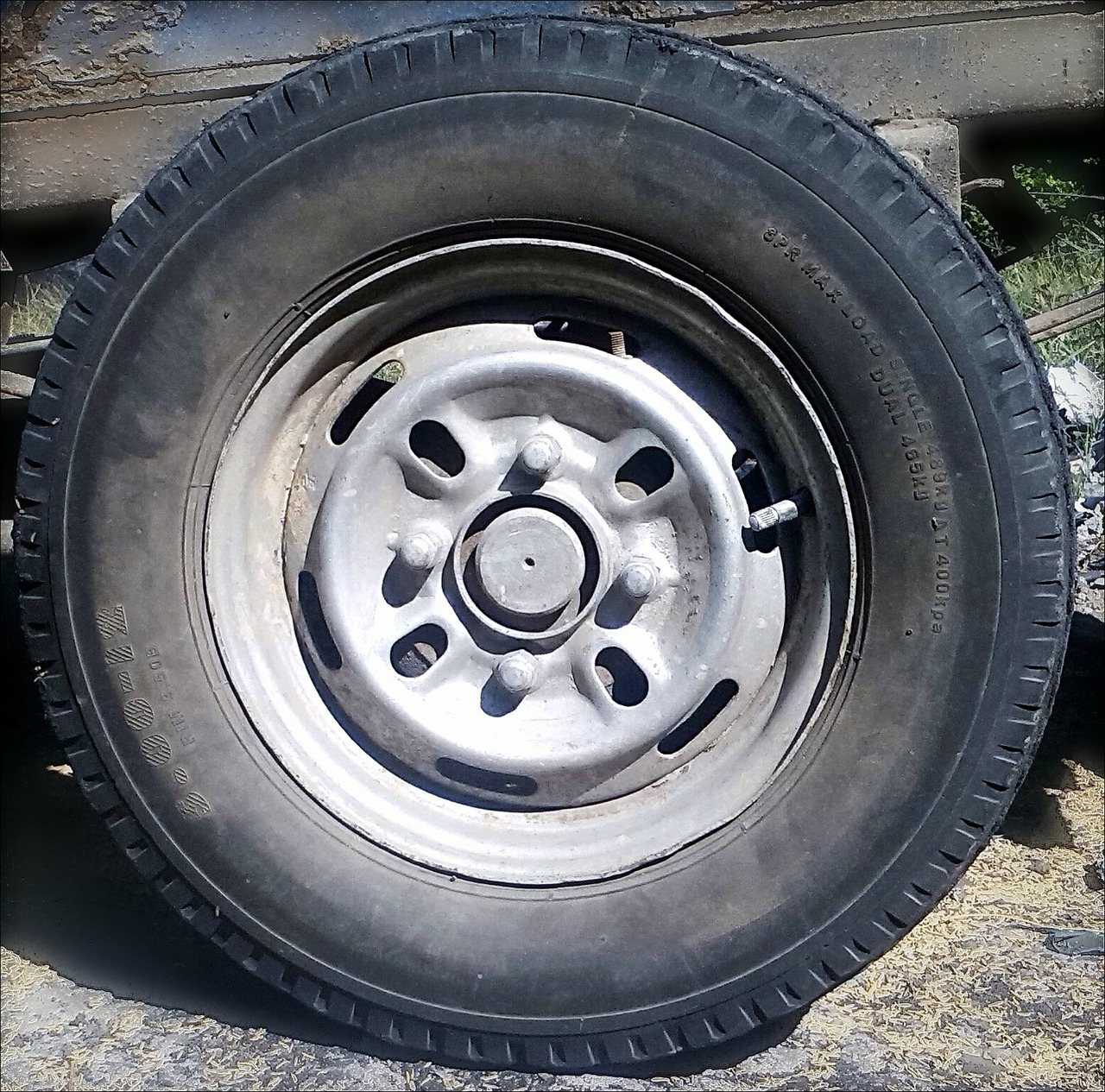 tyre wheel car free photo