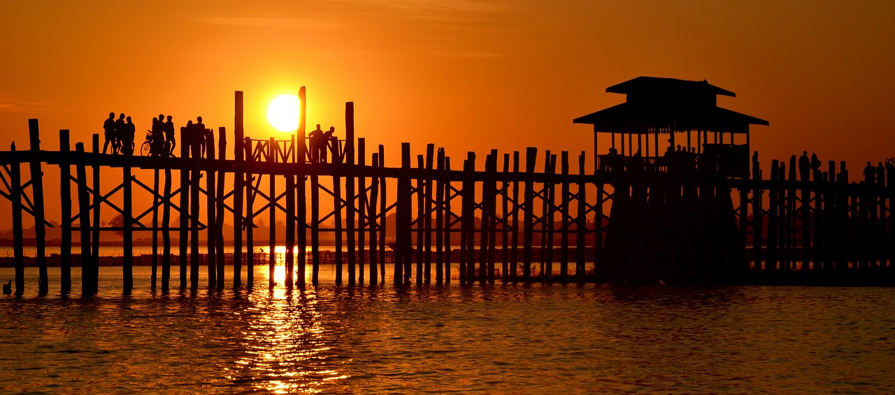 u-bein bridge mandalay myanmar free photo