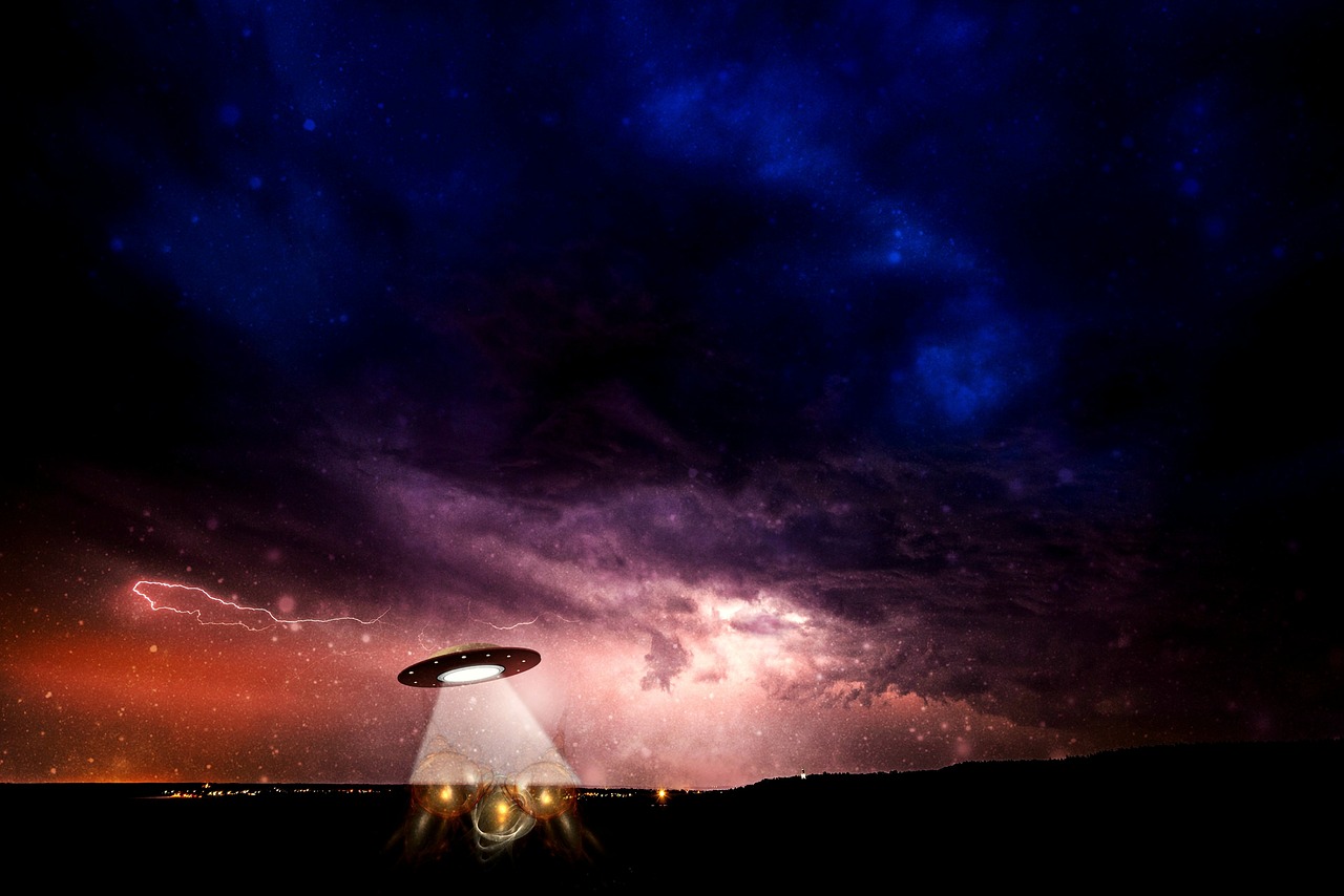 ufo science fiction alien free photo